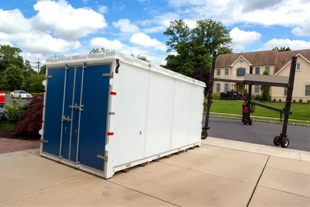 The Advantages of Ground-Level Portable Storage Units