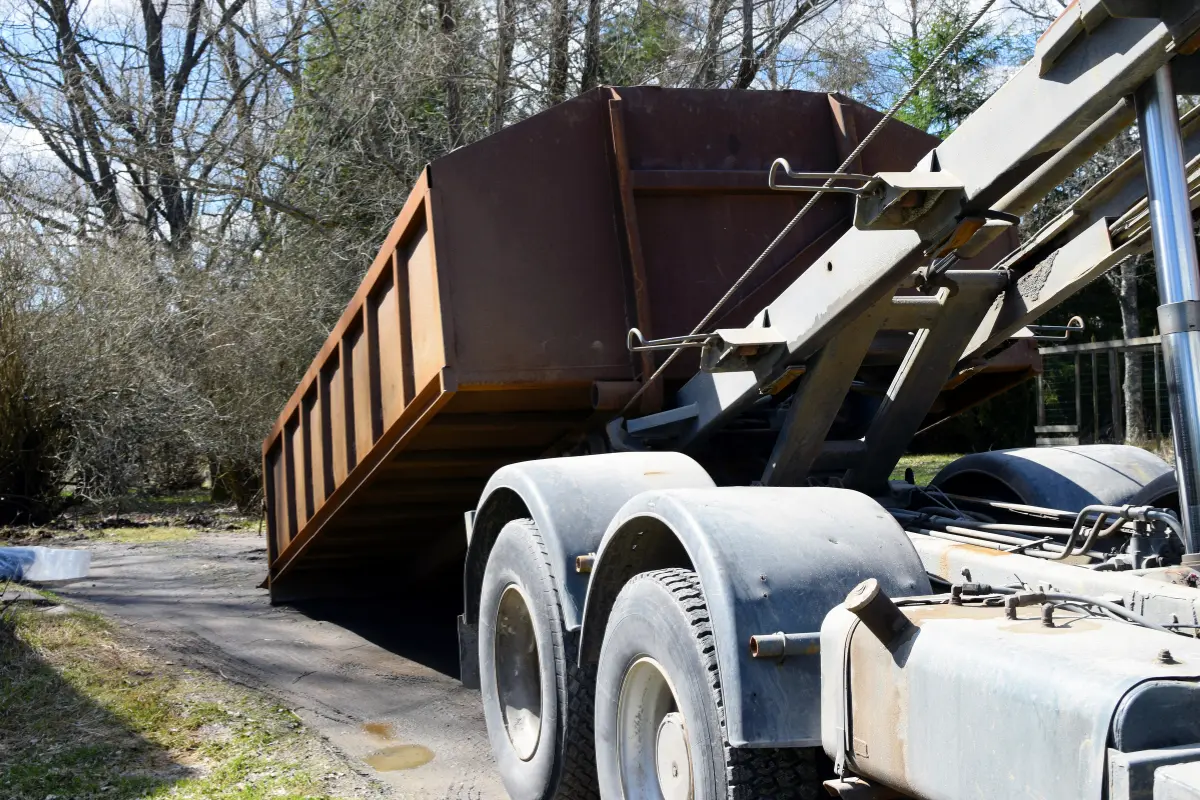 Roll-Off Containers: Simplifying Job Site Storage Needs